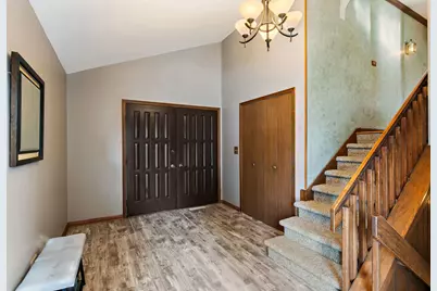 183 Brookside Drive, Elgin, IL 60123 - Photo 4