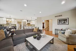 15 Gilbert Ave, Clarendon Hills, IL 60514 - Photo 10