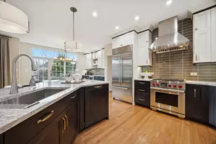 15 Gilbert Ave, Clarendon Hills, IL 60514 - Photo 8