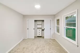 615 Polo Dr, Wheaton, IL 60187 - Photo 10