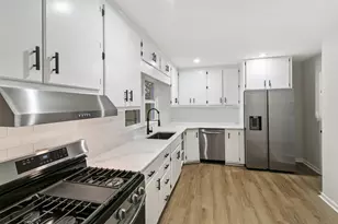 615 Polo Dr, Wheaton, IL 60187 - Photo 4