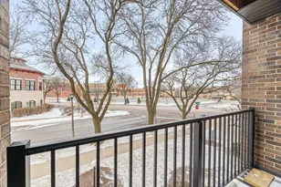 5019 Mulford St, Skokie, IL 60077 - Photo 20