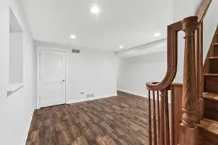 1628 W Juneway Ave, Chicago, IL 60626 - Photo 26