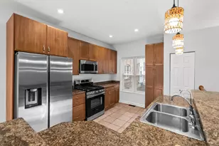 1628 W Juneway Ave, Chicago, IL 60626 - Photo 10