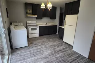 910 Timberline Dr, Danville, IL 61832 - Photo 4