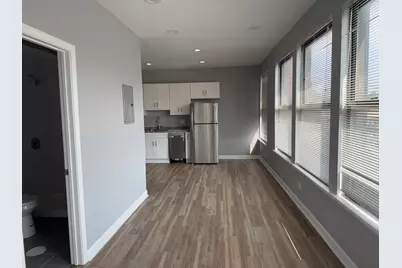 [Address not provided], Chicago, IL 60618 - Photo 4
