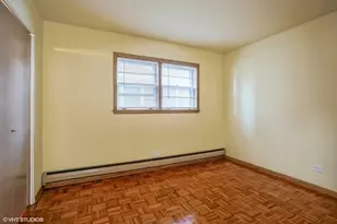 1022 Arnold Ct, Des Plaines, IL 60016 - Photo 8