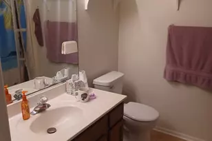 330 Woodridge Cir, South Elgin, IL 60177 - Photo 4