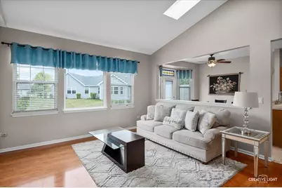 21522 Lake St Clair Drive, Crest Hill, IL 60403 - Photo 2