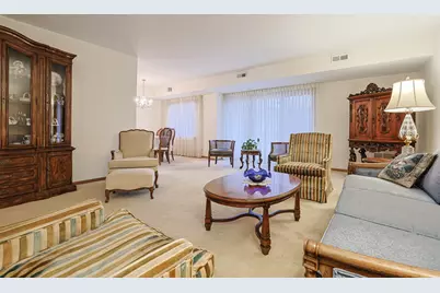 2420 W Talcott Road #109, Park Ridge, IL 60068 - Photo 4