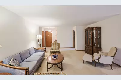 2420 W Talcott Road #109, Park Ridge, IL 60068 - Photo 14