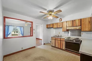 811 W Harvard St, Champaign, IL 61820 - Photo 14