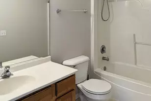 2310 Shiloh Dr, Aurora, IL 60503 - Photo 2