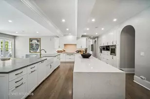 5521 Churchill Ln, Libertyville, IL 60048 - Photo 8