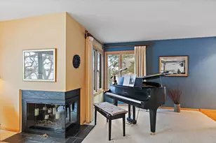 225 Shoreline Rd, Lake Barrington, IL 60010 - Photo 14