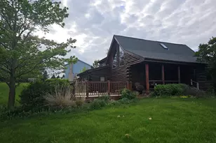 43W951 Fox Hill Ct, Saint Charles, IL 60175 - Photo 1