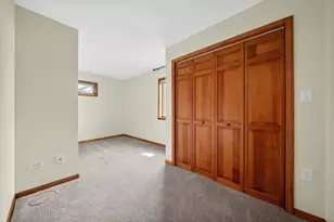 43W951 Fox Hill Ct, Saint Charles, IL 60175 - Photo 14