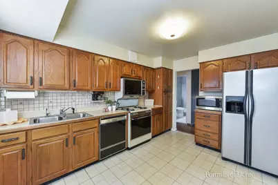 6705 Patton Drive, Woodridge, IL 60517 - Photo 10