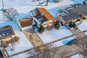 6705 Patton Dr, Woodridge, IL 60517 - Photo 2