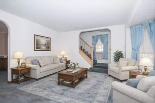 434 E Thacker St, Des Plaines, IL 60016 - Photo 2