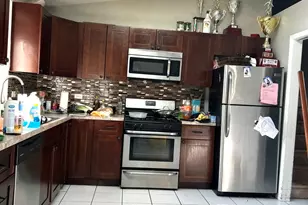 12818 S Blossom Dr, Alsip, IL 60803 - Photo 8