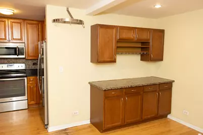 18W149 Buckingham Lane, Villa Park, IL 60181 - Photo 8