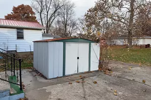 612 S Church St, Gibson City, IL 60936 - Photo 14