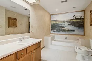 4121 N Mallard Dr, Arlington Heights, IL 60004 - Photo 6