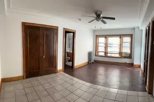 5480 S Cornell Ave, Chicago, IL 60615 - Photo 8