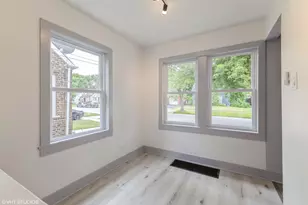 14727 Riverside Dr, South Holland, IL 60473 - Photo 8