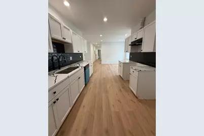 7841 S Essex Avenue #2N, Chicago, IL 60649 - Photo 2