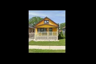 10146 S Wentworth Ave, Chicago, IL 60628 - Photo 1