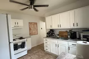 10146 S Wentworth Ave, Chicago, IL 60628 - Photo 4