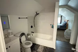 10146 S Wentworth Ave, Chicago, IL 60628 - Photo 8