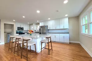 6437 W 82nd St, Burbank, IL 60459 - Photo 6