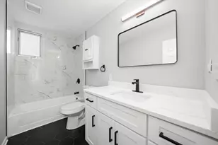 7652 Catalpa Ave, Woodridge, IL 60517 - Photo 12