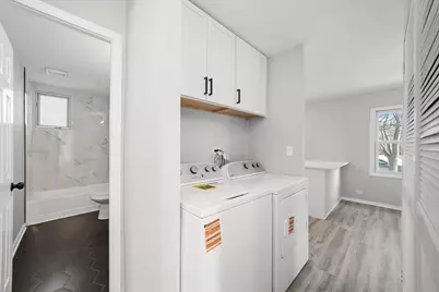 7652 Catalpa Avenue, Woodridge, IL 60517 - Photo 10