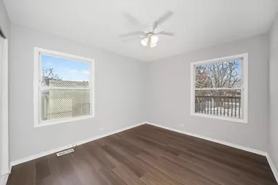 7652 Catalpa Avenue, Woodridge, IL 60517 - Photo 8