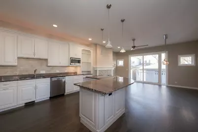 1701 W Byron Street, Chicago, IL 60613 - Photo 14