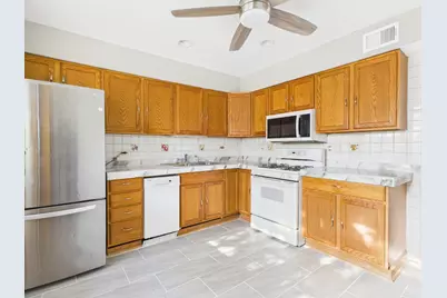 755 Dulles Road #F, Des Plaines, IL 60016 - Photo 6