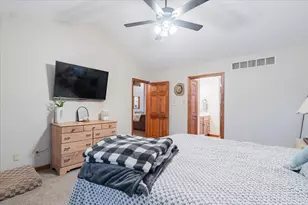 5000 Silverado Ln, Clifton, IL 61727 - Photo 18