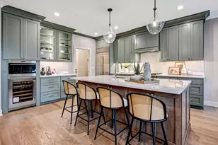 131 Harding Ct, Glen Ellyn, IL 60137 - Photo 6