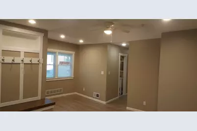 6N998 Wabash Avenue #F, Saint Charles, IL 60174 - Photo 4