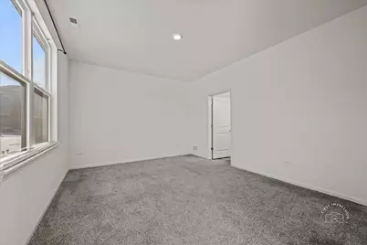 218 Sussex Court, North Aurora, IL 60542 - Photo 8