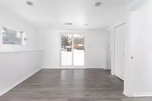 6209 Sands Rd, Crystal Lake, IL 60014 - Photo 12