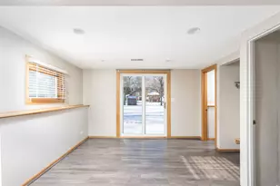 6209 Sands Rd, Crystal Lake, IL 60014 - Photo 8