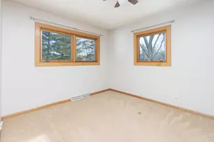 6209 Sands Rd, Crystal Lake, IL 60014 - Photo 12