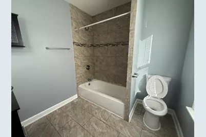 9738 S Avenue L #2, Chicago, IL 60617 - Photo 8