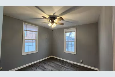 1742 N 34th Avenue, Stone Park, IL 60165 - Photo 14