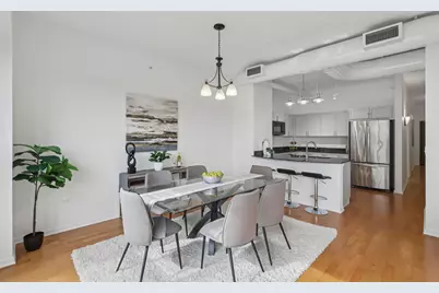 807 Davis Street #403, Evanston, IL 60201 - Photo 6